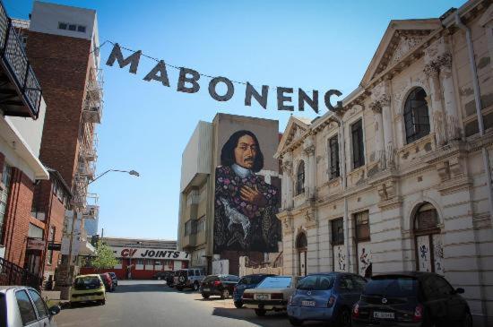 Stunning Maboneng Precinct Studio Apartment At 12 Decades Building Johannesburg Exterior foto